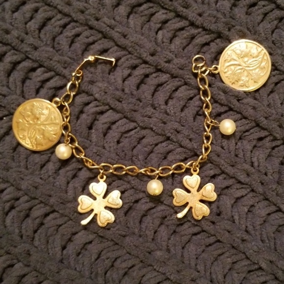Vintage Lucky Shamrock Charm Bracelet - Picture 1 of 5